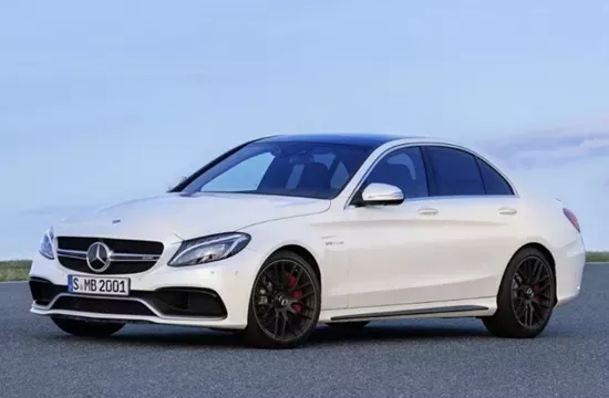 全新奔驰C63 AMG 放弃自然吸气改T动力