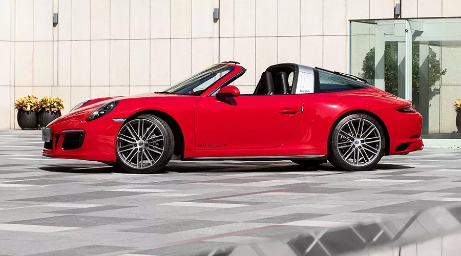 万种风情，都不及你丨保时捷911 Targa 4